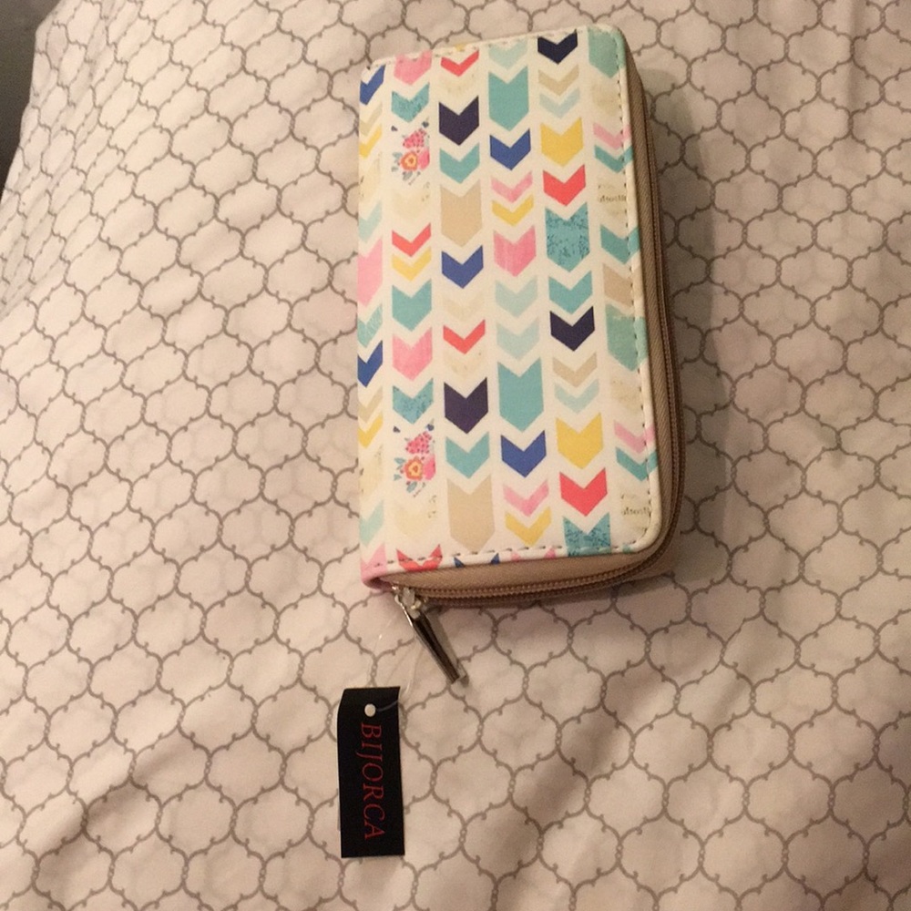 Brand new Flowers and Arrows Wallet